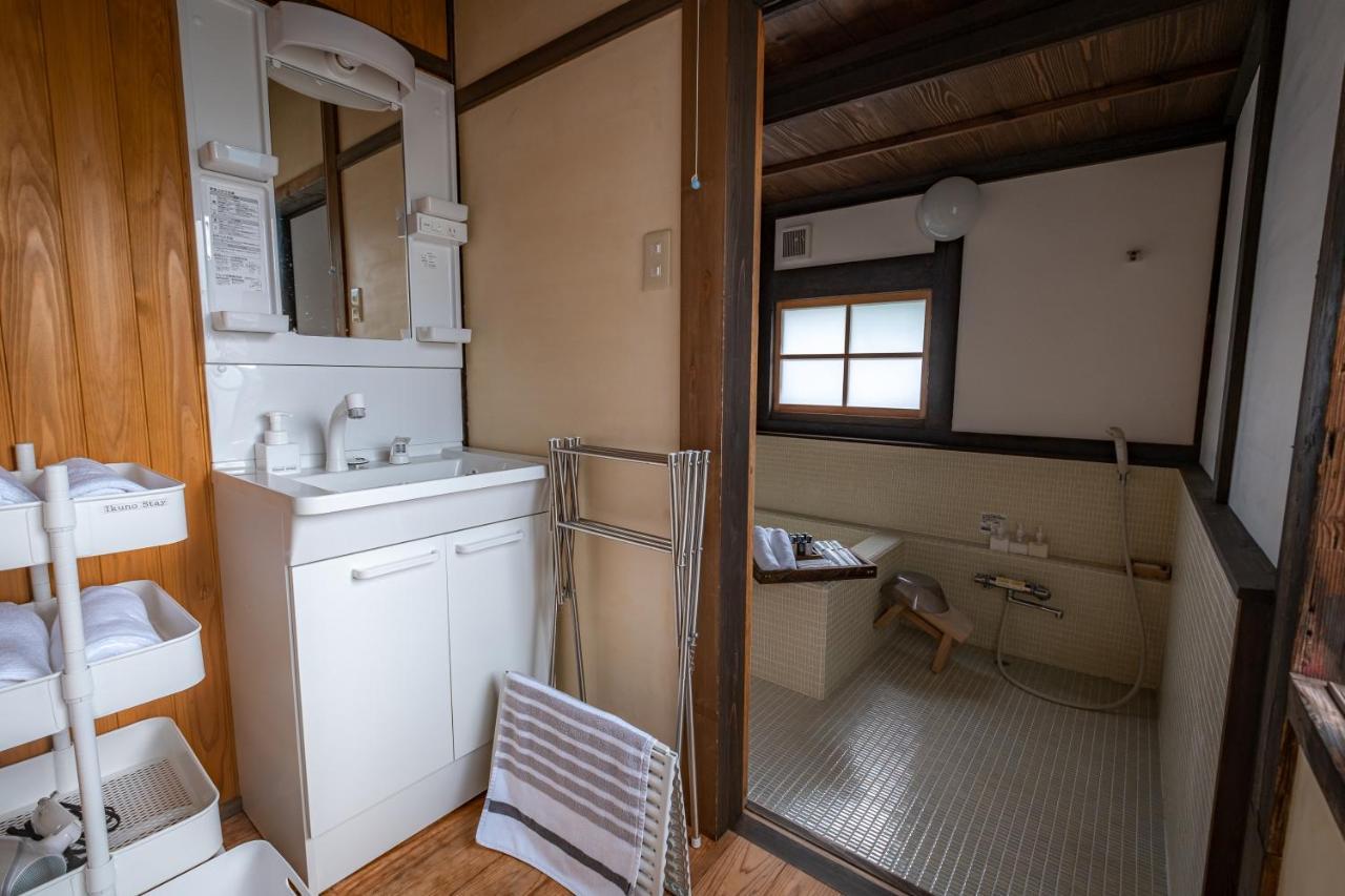 Japan's Oldest Remaining Company Housing Asago