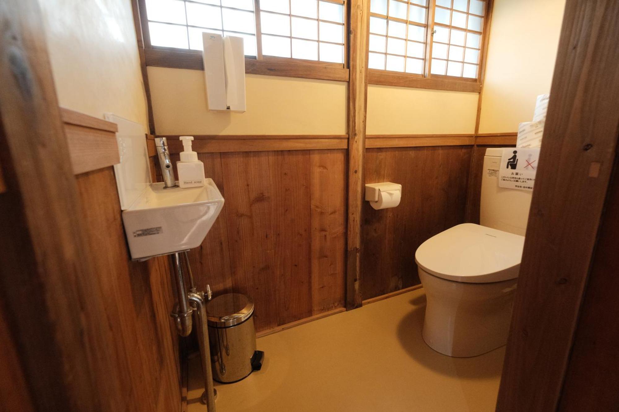 Japan's Oldest Remaining Company Housing * Asago