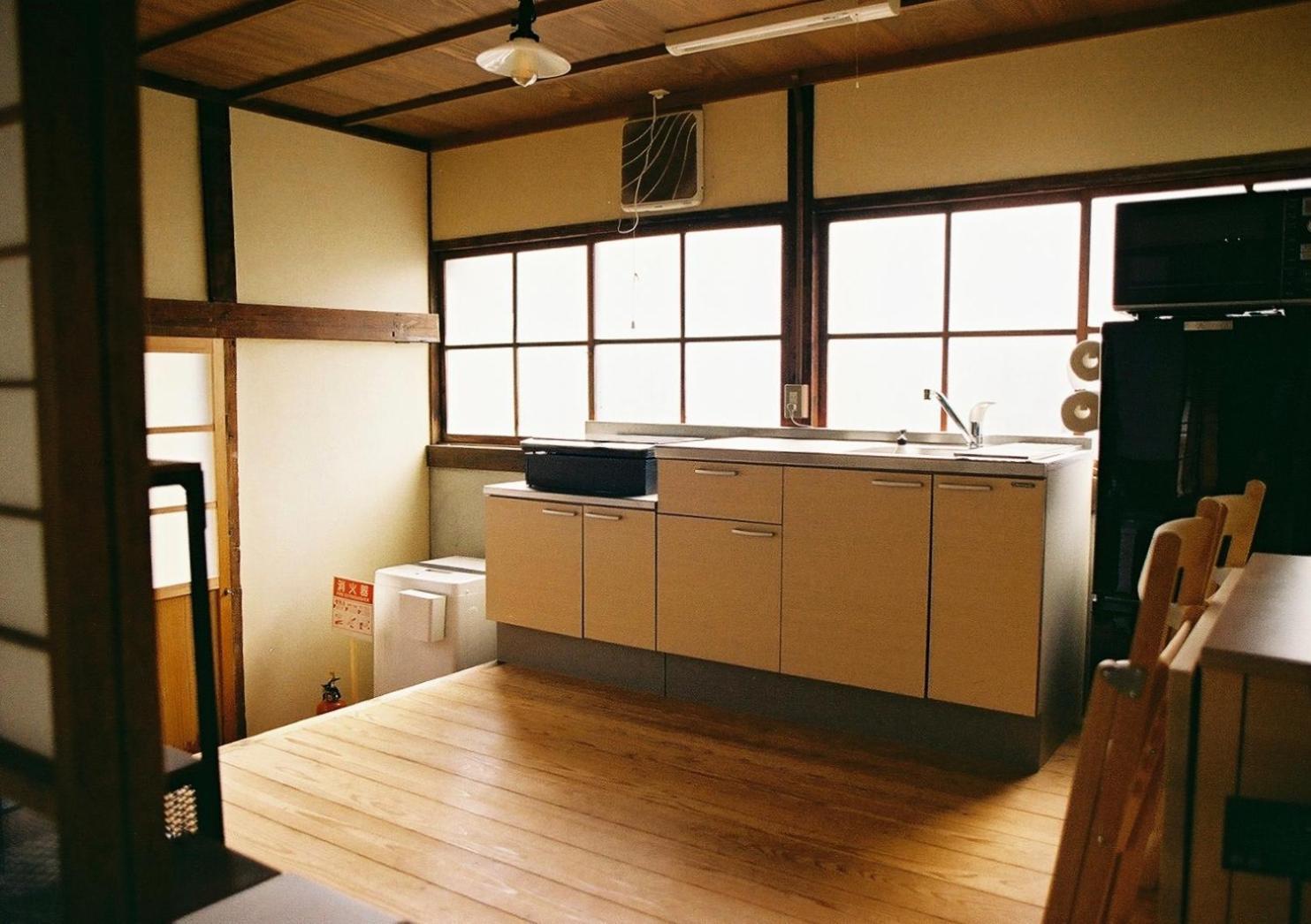Japan's Oldest Remaining Company Housing *